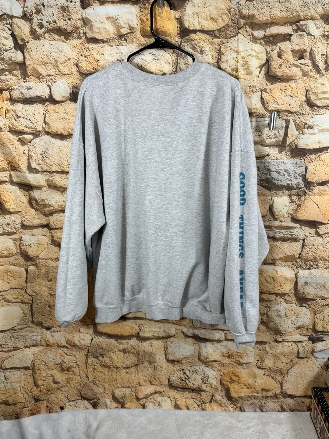 Gildan Butterfly Crewneck Sweatshirt Size 2XL Gray Good Things Ahead 7