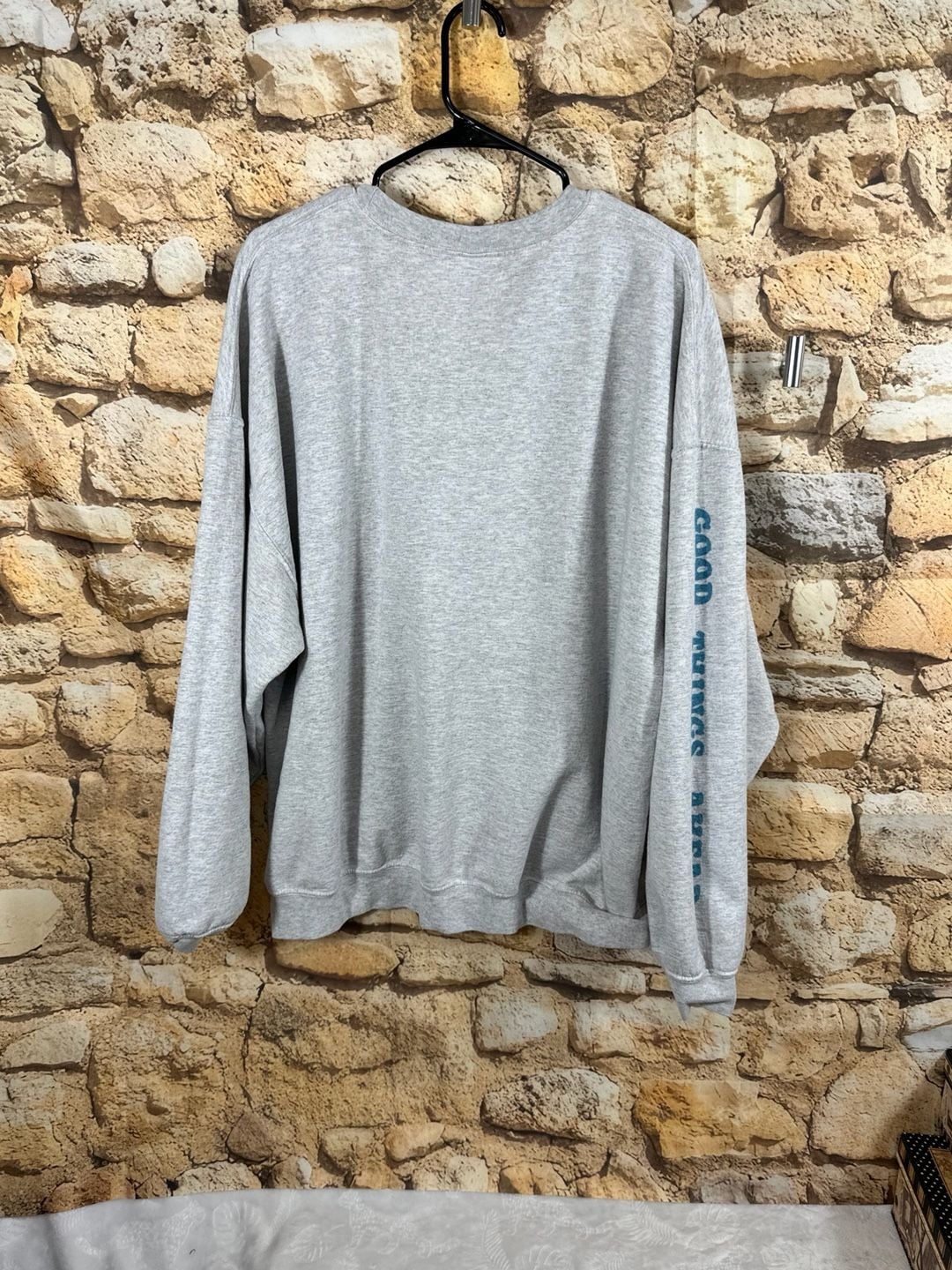 Gildan Butterfly Crewneck Sweatshirt Size 2XL Gray Good Things Ahead 8