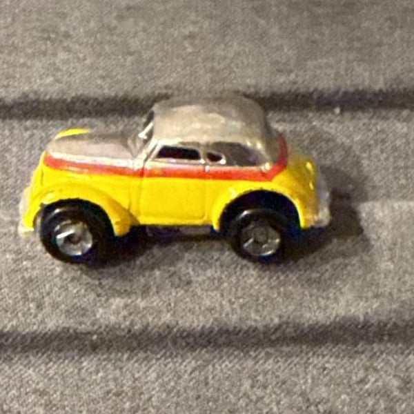 Micro Machines 1937 Cord Yellow and Chrome Vintage Toy Car
