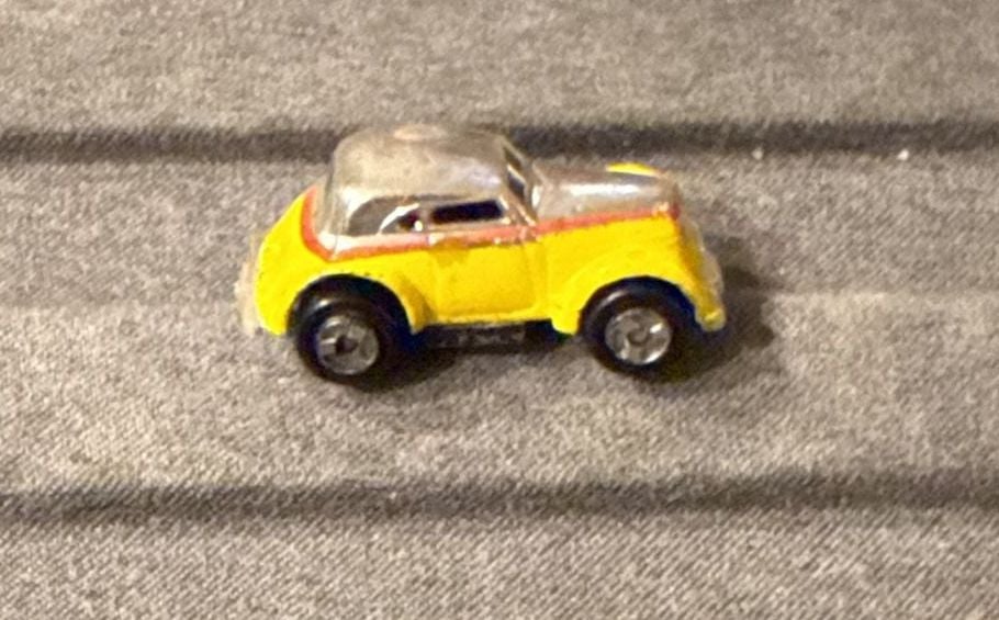 Micro Machines 1937 Cord Yellow and Chrome Vintage Toy Car 3