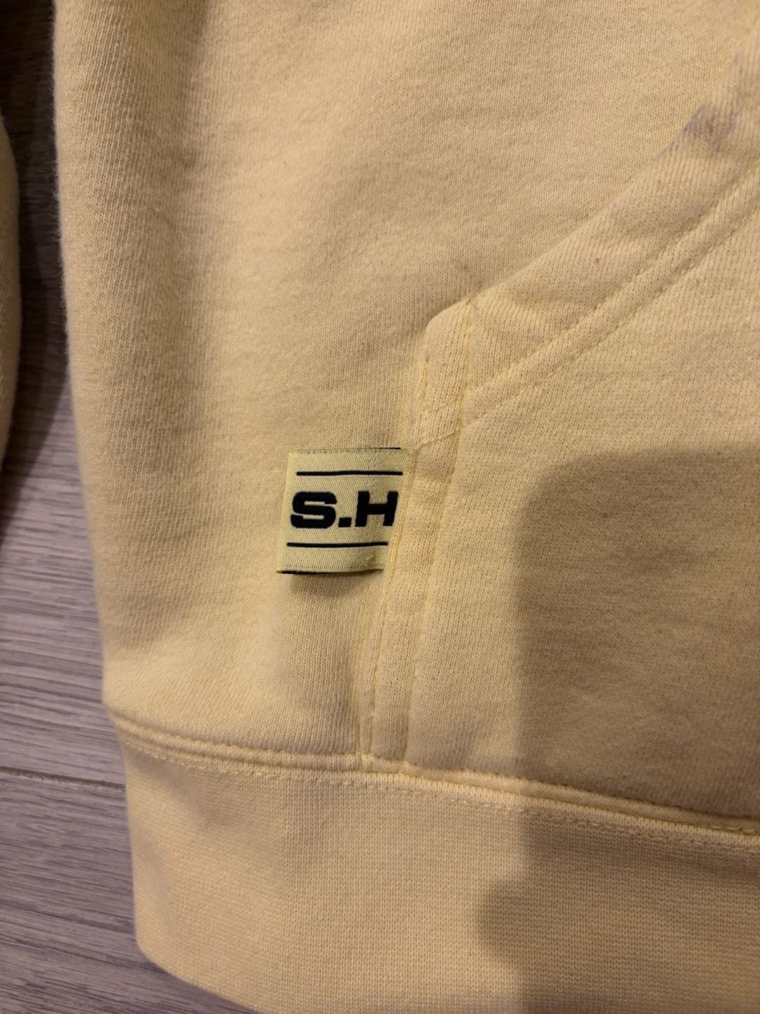 Shadow Hill USA Hoodie Size M Yellow Embroidered Logo Pullover Sweatshirt 5