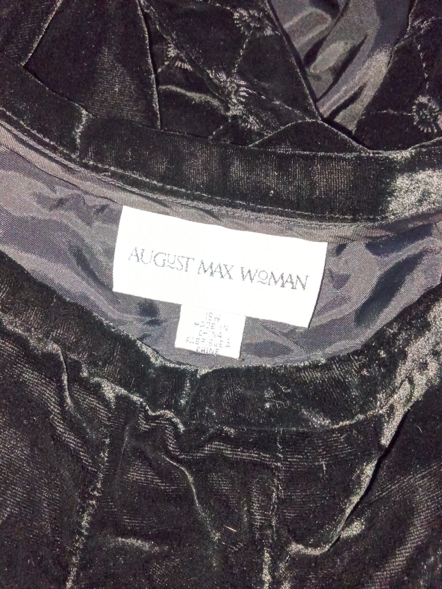 August Max Woman Velvet Suit Set Size 16W Black Embroidered 2-Piece 3