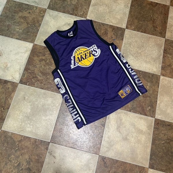 Ultra Game NBA Los Angeles Lakers LeBron James Jersey Size L