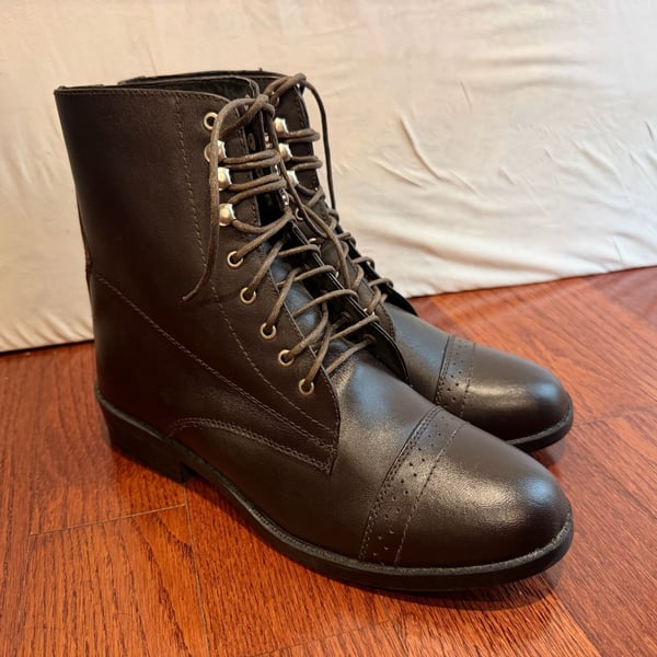 Dublin Lace-Up Boots Size US 9 Brown Leather Cap Toe
