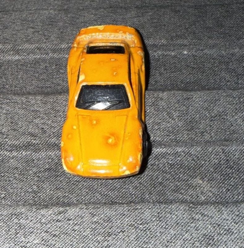 Hot Wheels Porsche 959 Micro Racer Orange Diecast Toy Car 2