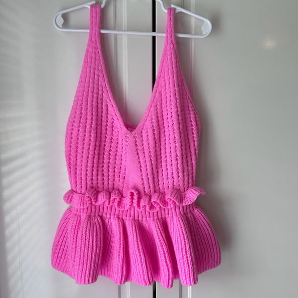 Pink Lily Knitted Halter Top Size S Hot Pink Peplum Ruffle Hem