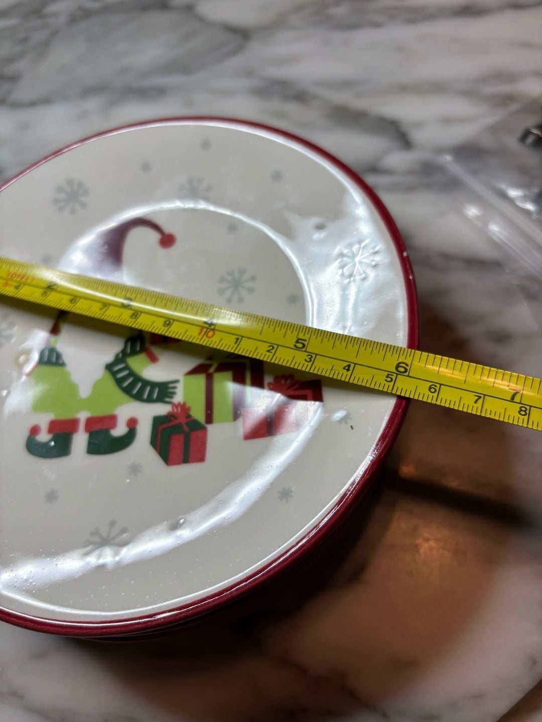 Envogue Holiday Collection Christmas Gnome 6" Dessert Plates 4