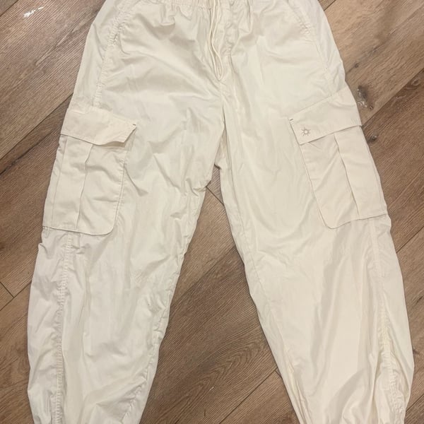 OFFLINE by Aerie Burst A Move Adjustable Cargo Jogger Pants Med Cream Gorpcore