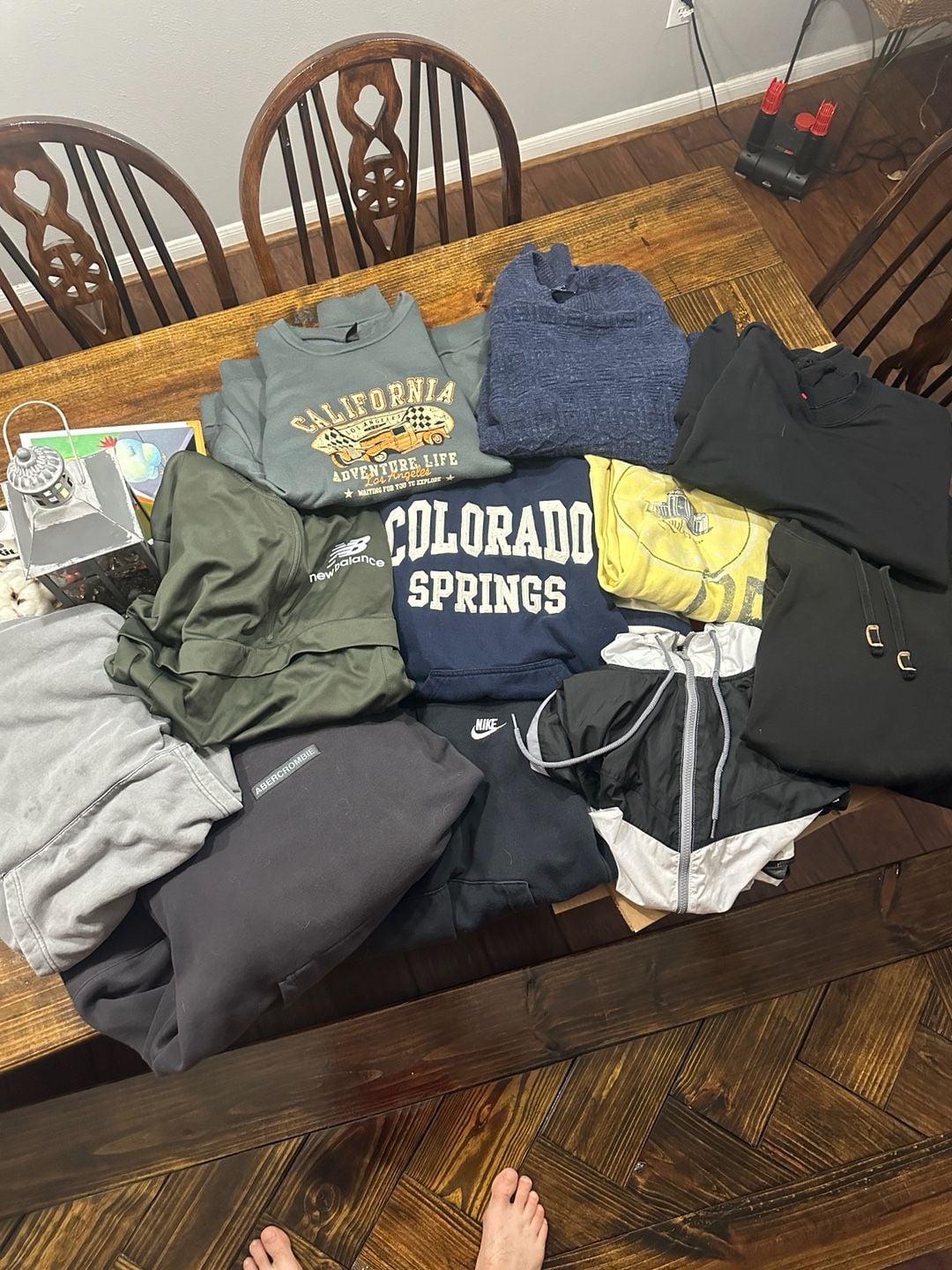 BUNDLE of y2k hoodies 2 hoodies for 25 dollars ALL RANDOM!!! Everything fits like a M or L 1