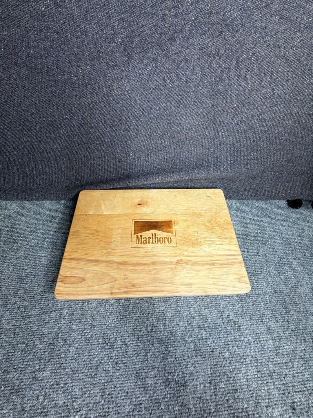 Marlboro Wooden Poker Chip Set With Case And Cards 3