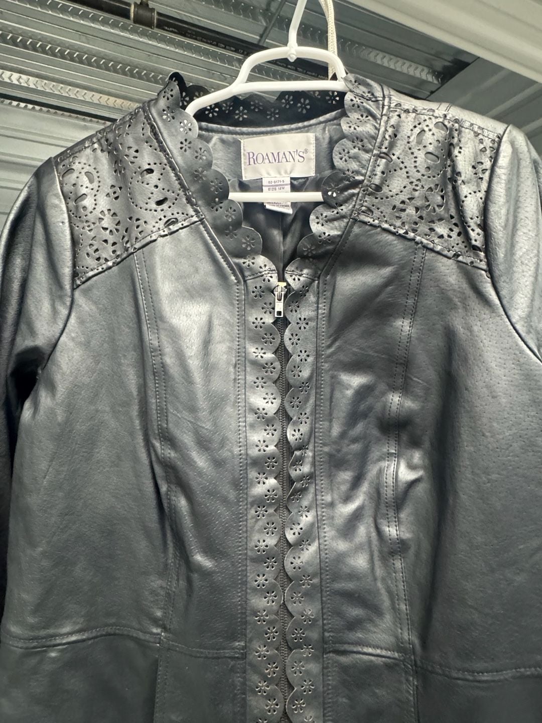 Roaman's Leather Jacket Size 14W Black Cutwork Scalloped Edge 4