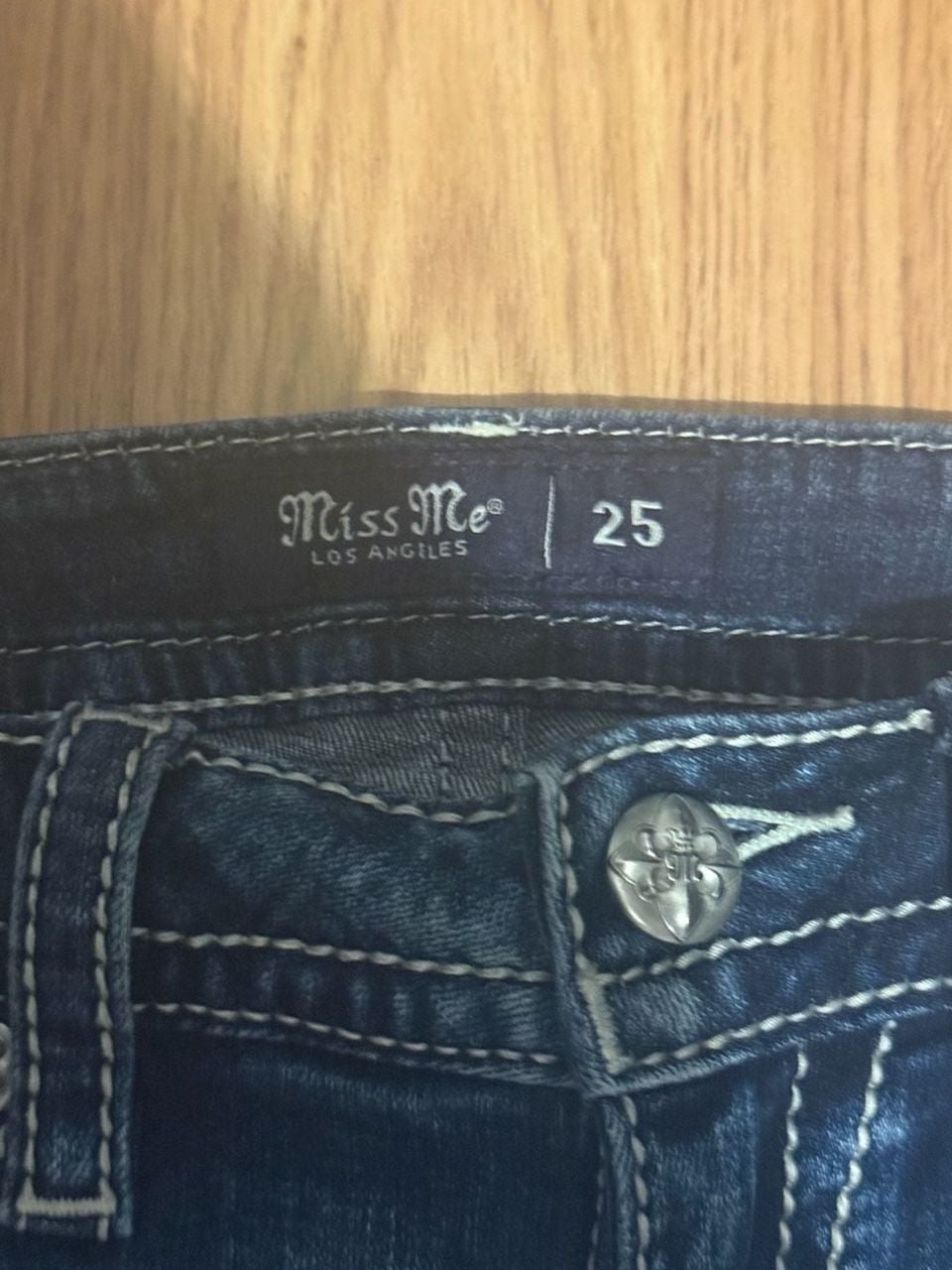 Miss Me Jeans Size 25 Blue Denim Skull Embellished Bootcut 3