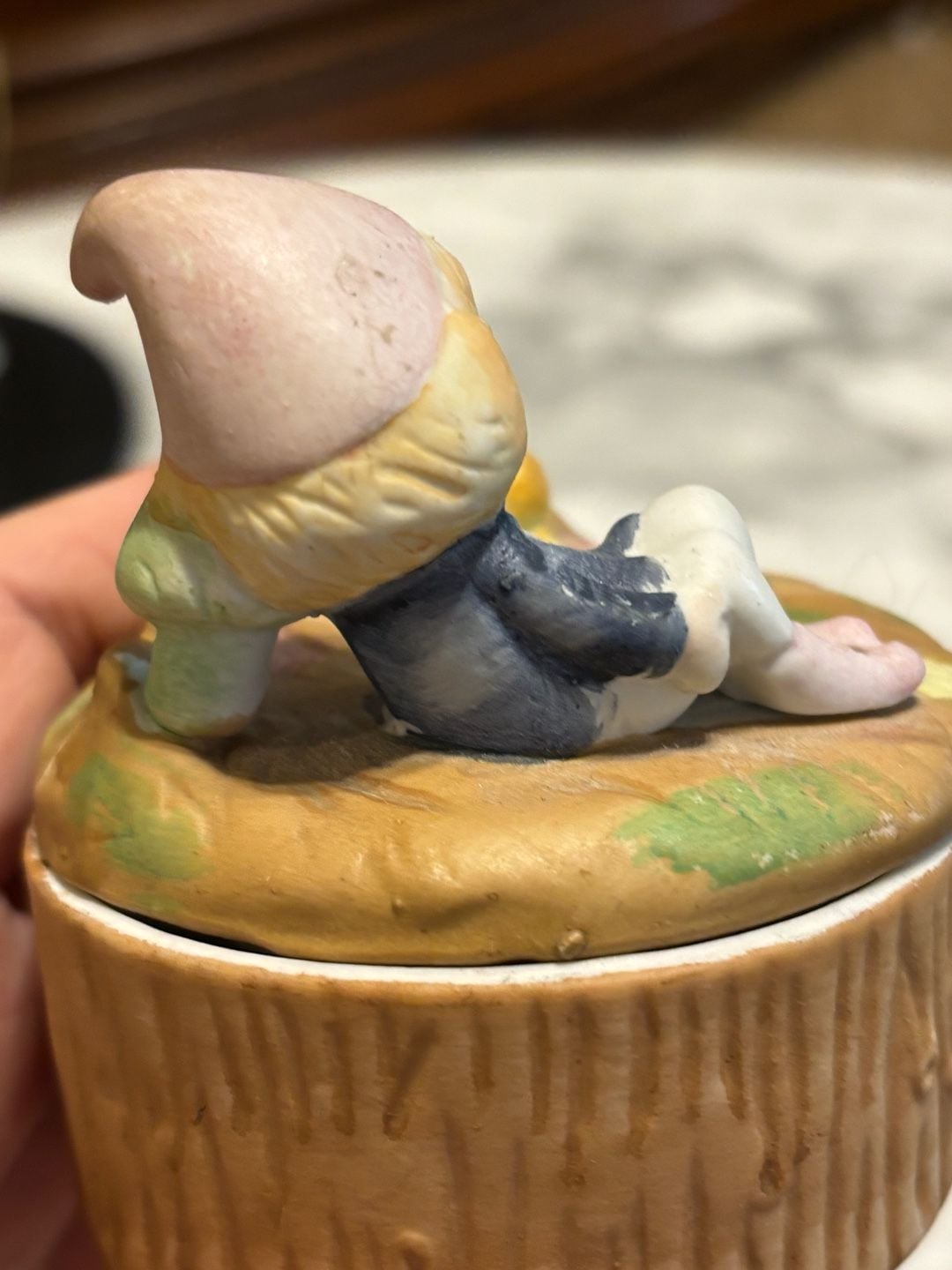 Homco trinket box with an elf and mushrooms 4