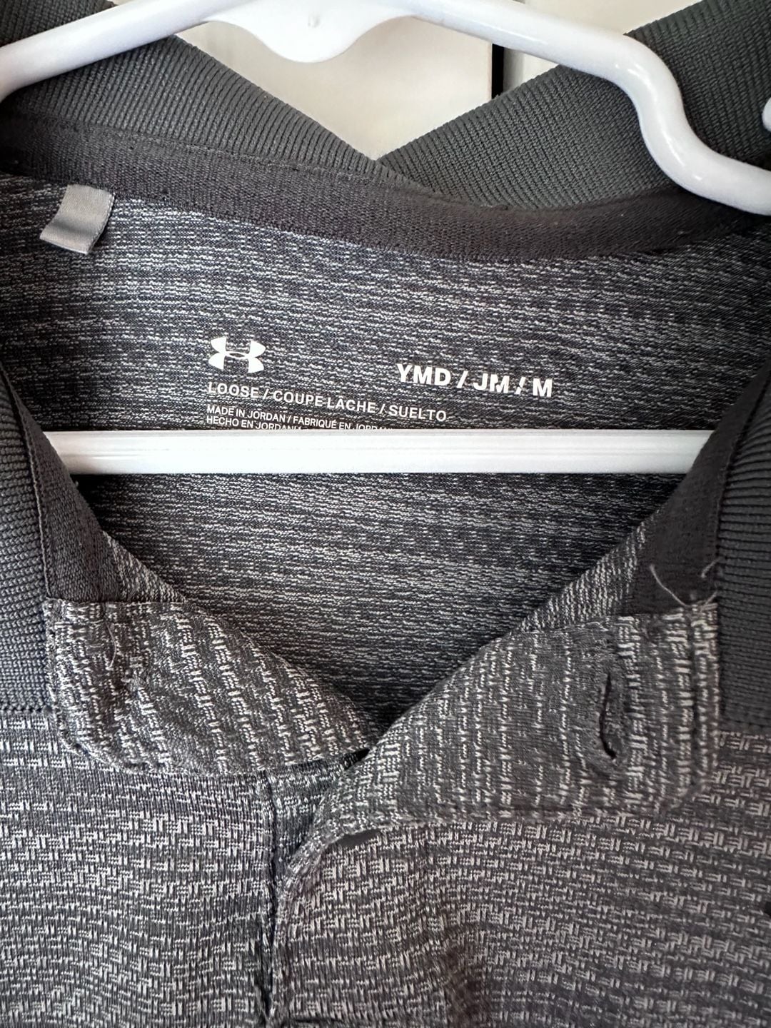 Under Armour Performance Polo Size YMD Gray Textured Short Sleeve Shirt 4