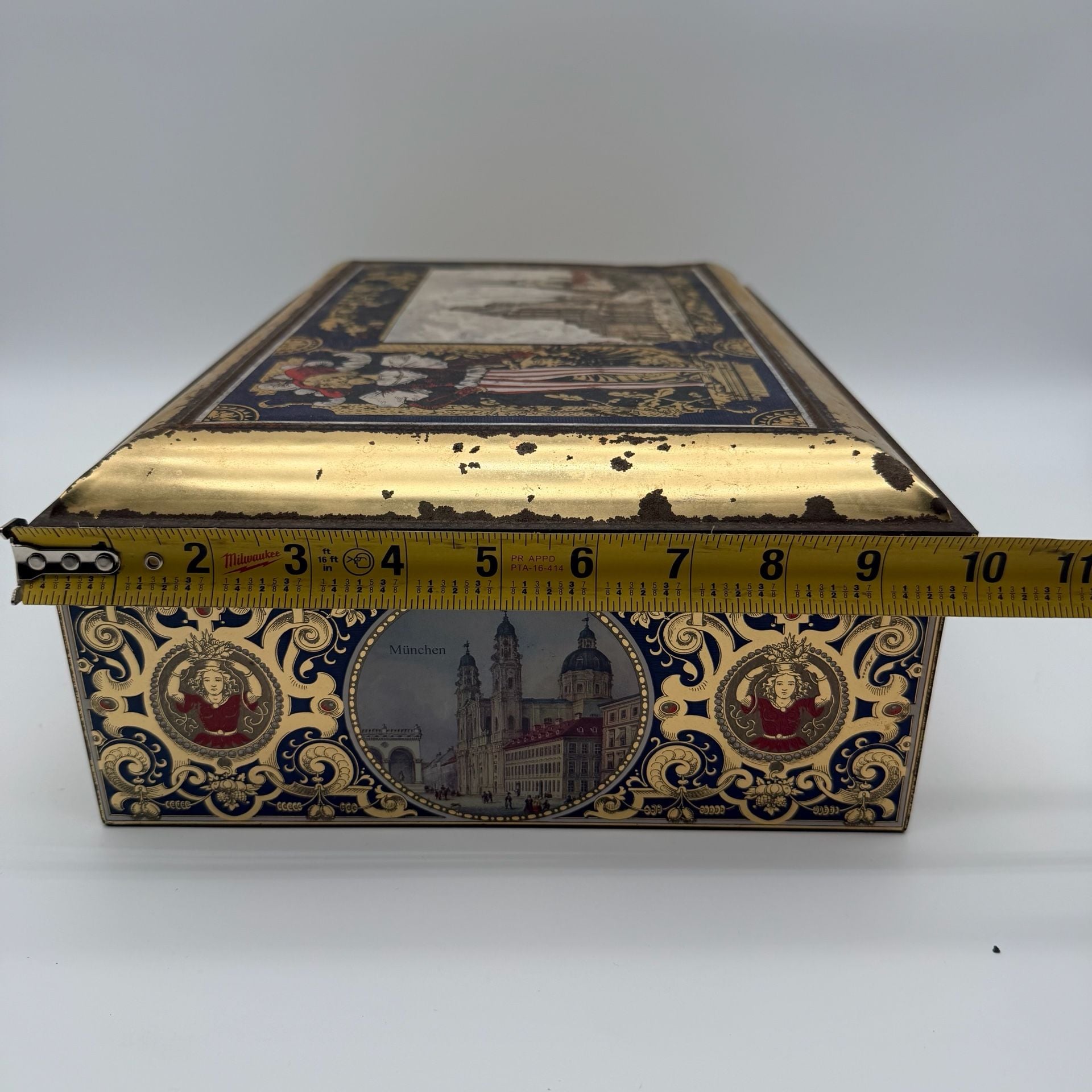 Henry Lambertz Vintage 1998 German Cityscape Metal Storage Tin Box 14