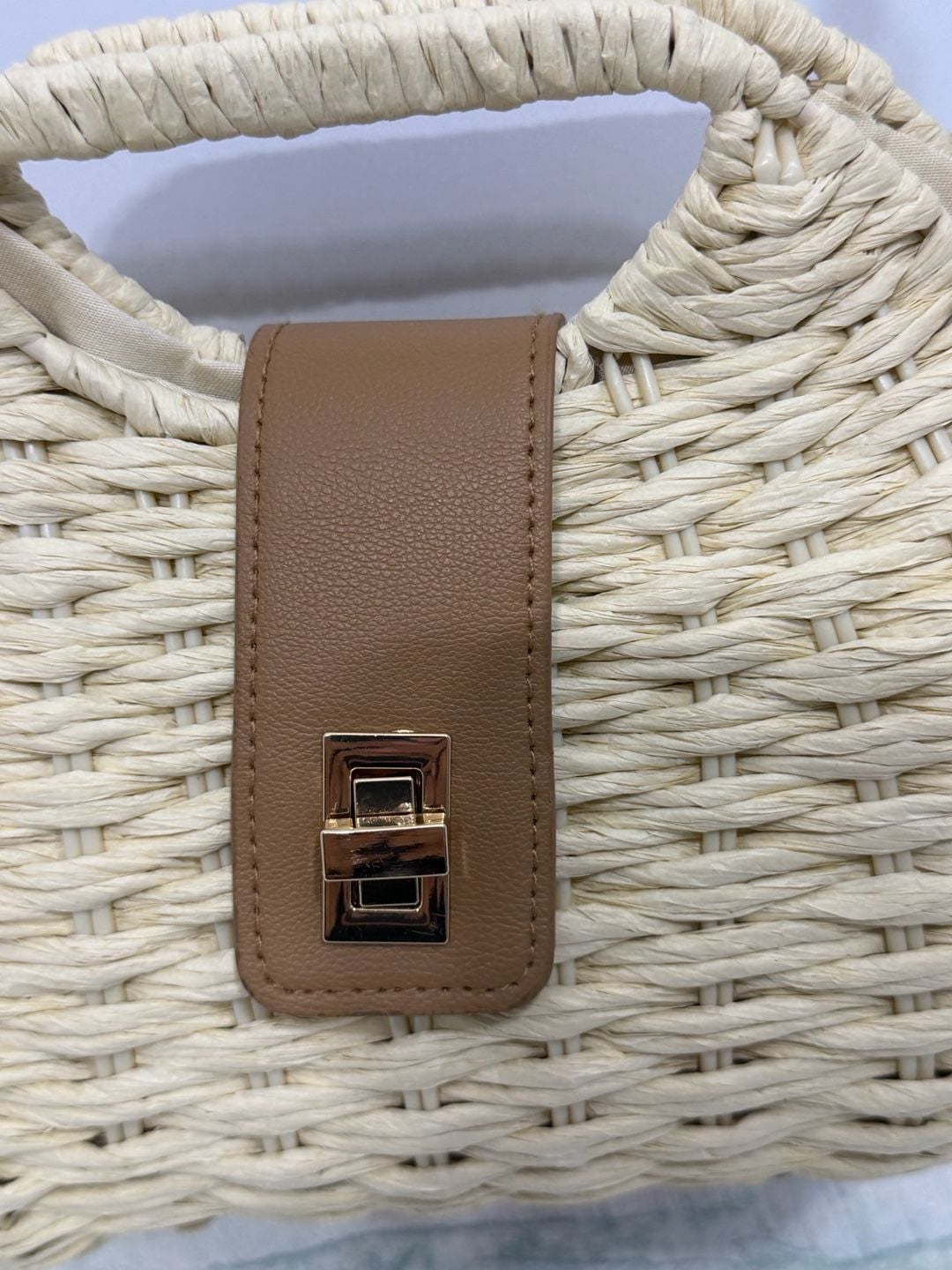 Unbranded Woven Straw Dumpling Crossbody Bag Beige Brown Lock Clasp Summer 5