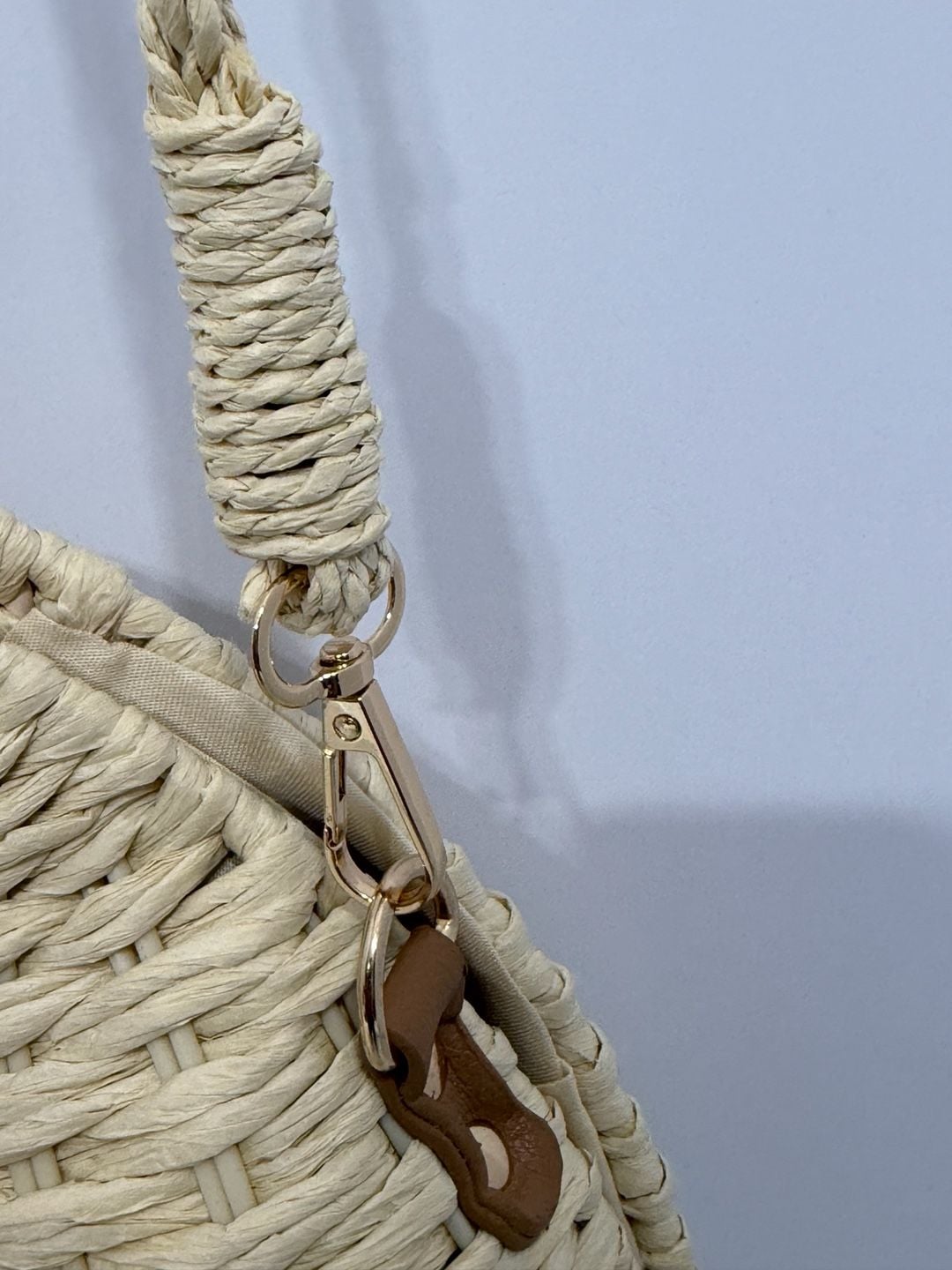 Unbranded Woven Straw Dumpling Crossbody Bag Beige Brown Lock Clasp Summer 6