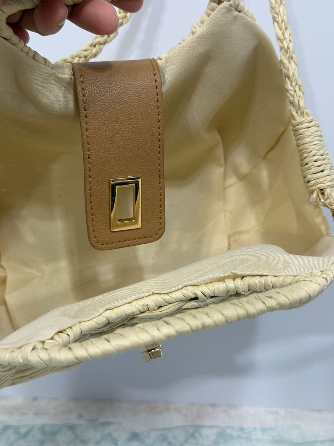Unbranded Woven Straw Dumpling Crossbody Bag Beige Brown Lock Clasp Summer 7
