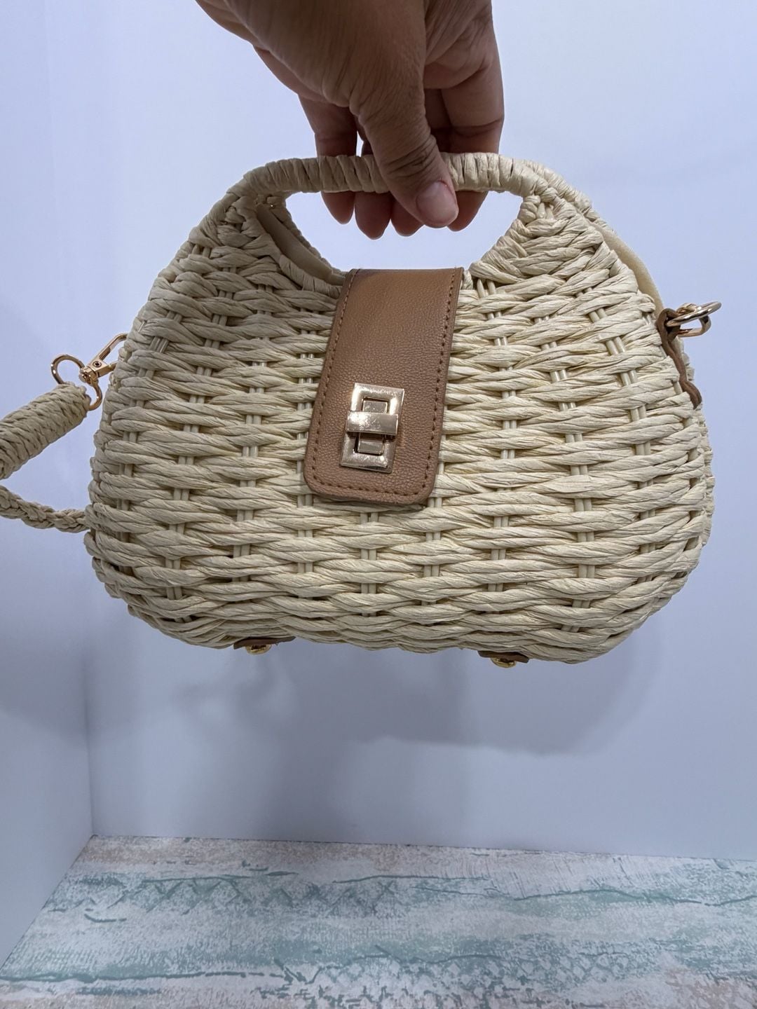 Unbranded Woven Straw Dumpling Crossbody Bag Beige Brown Lock Clasp Summer 11