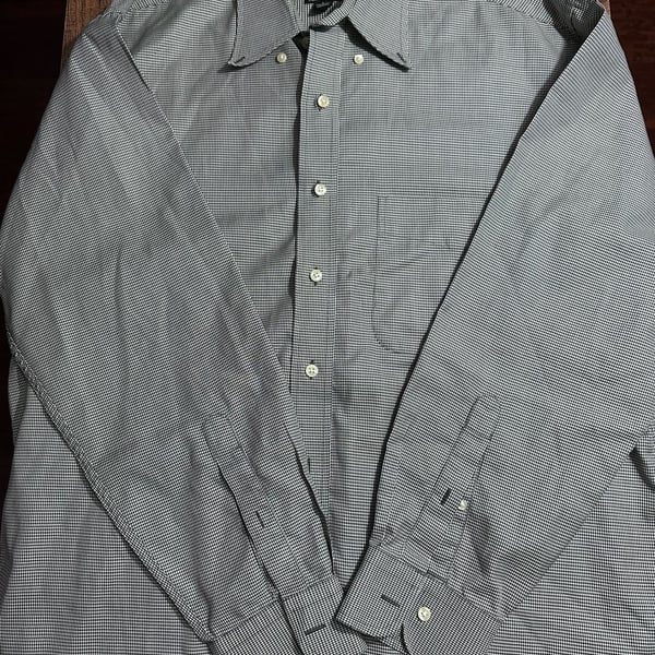Jos. A. Bank Traveler's Collection Button Down Shirt Size L Black White