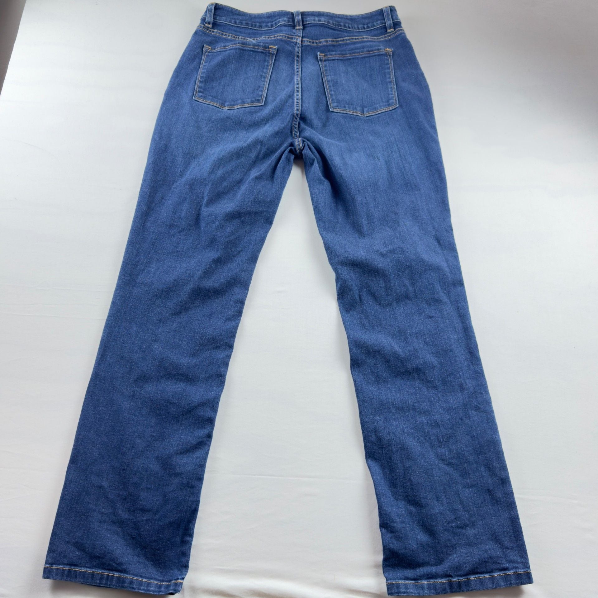 L.L. Bean Classic Fit Jeans Size 14 MT Blue Denim Raw Hem 7