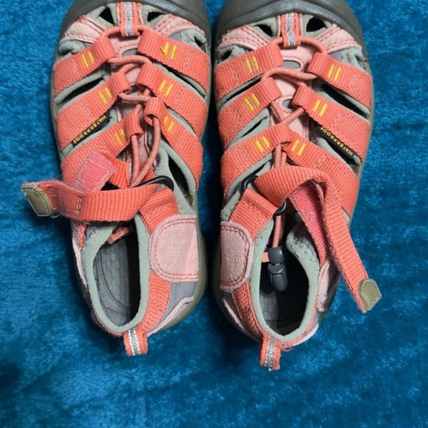 Keen Seacamp II CNX Size 11 US Coral Pink Waterproof Sandals