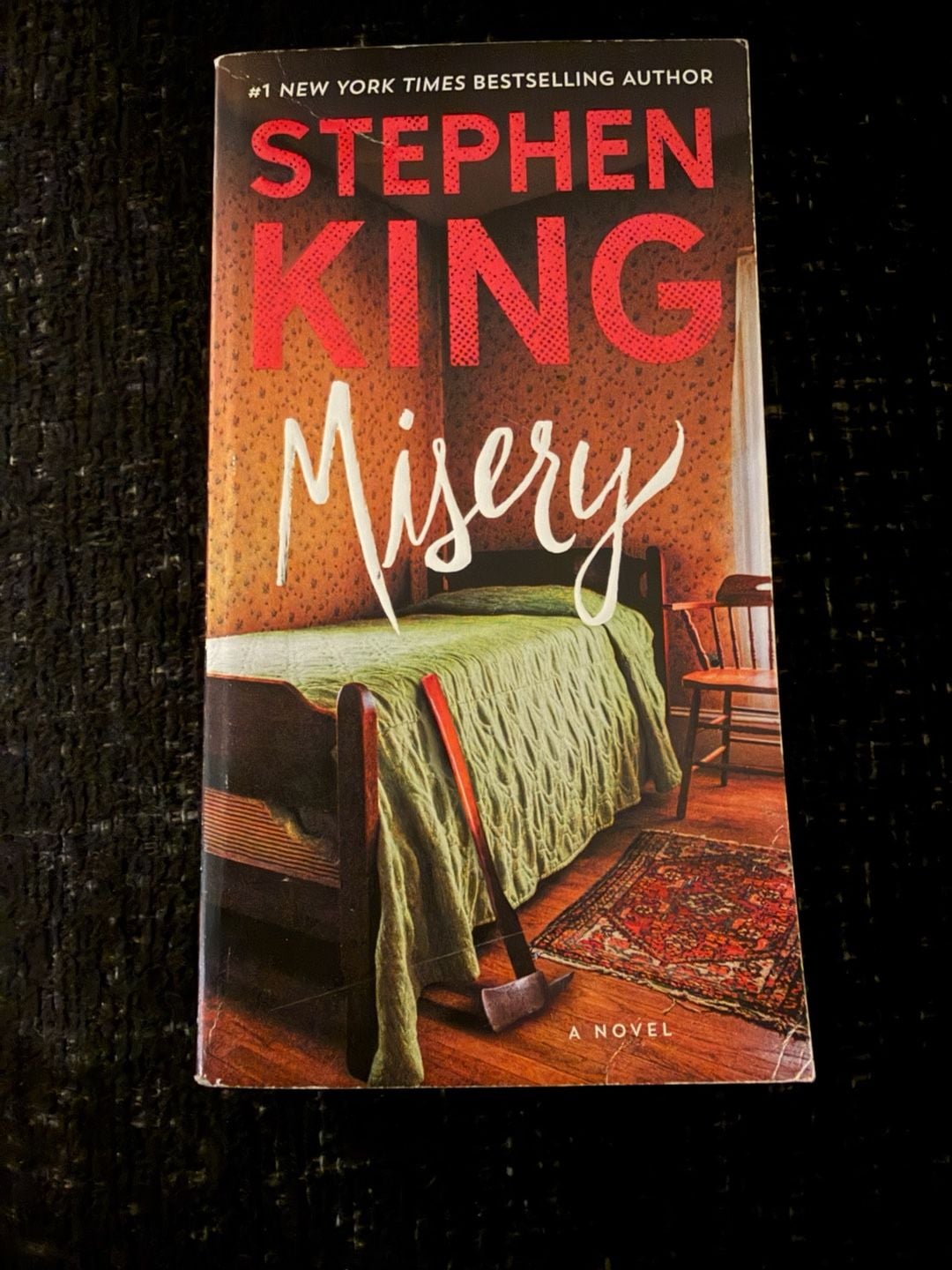 Stephen King Misery Paperback Novel 1