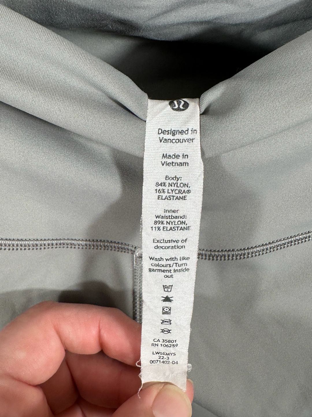 Lululemon Base Pace High-Rise Tight 25" Size 6 Reflective Grey 5