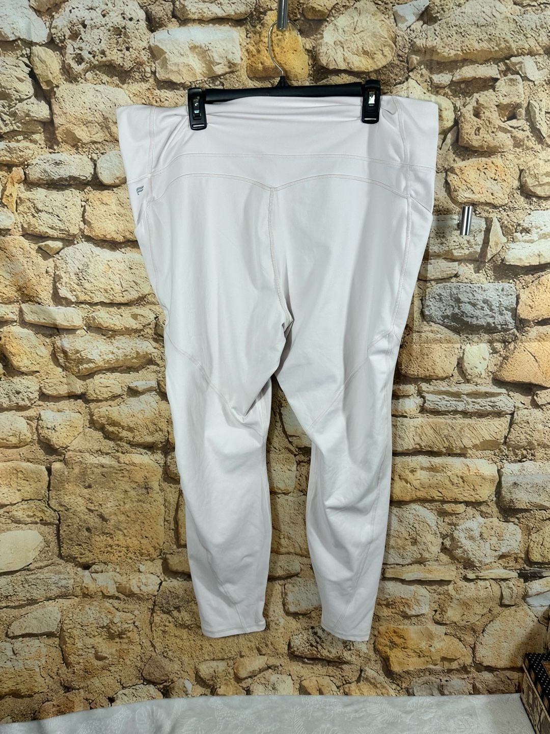 Fabletics PureLuxe Leggings Size 4X baby pink Pocket High Waist 4