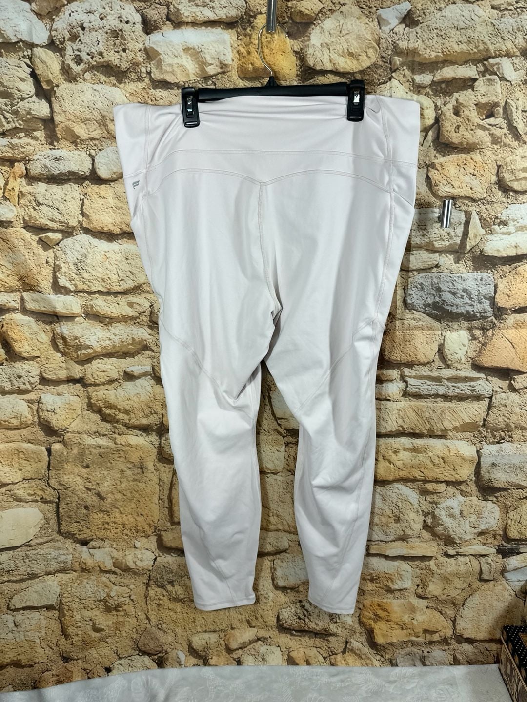 Fabletics PureLuxe Leggings Size 4X baby pink Pocket High Waist 6