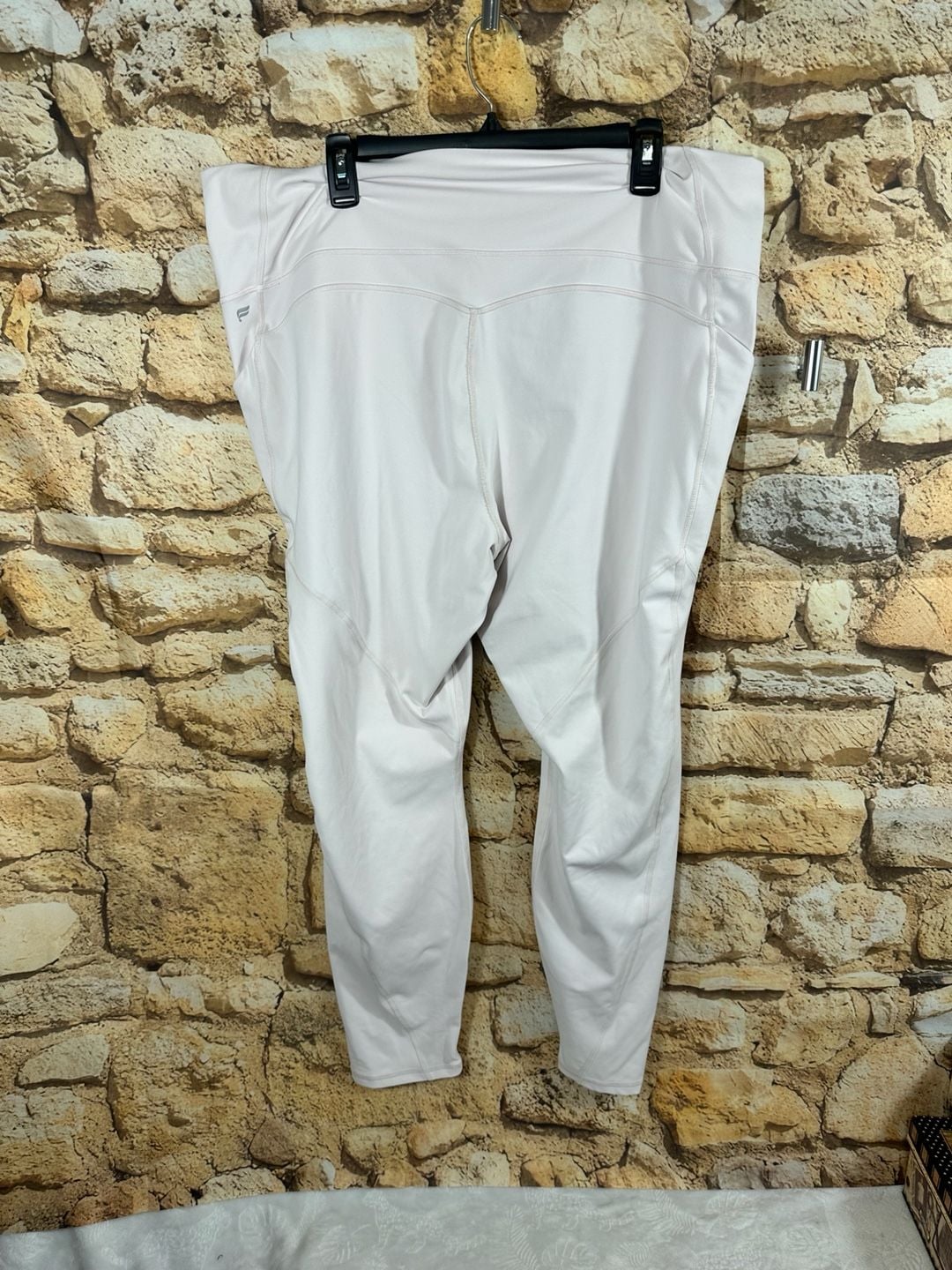 Fabletics PureLuxe Leggings Size 4X baby pink Pocket High Waist 8