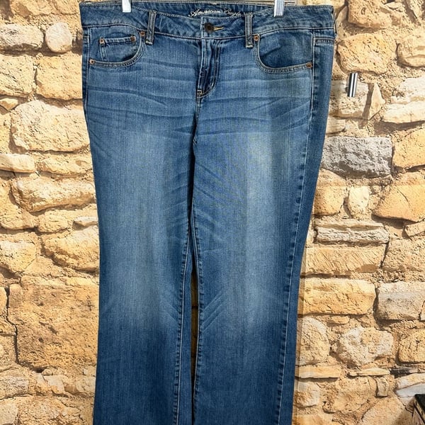 American Eagle Favorite Boyfriend Jeans Size 16 Long Blue Denim