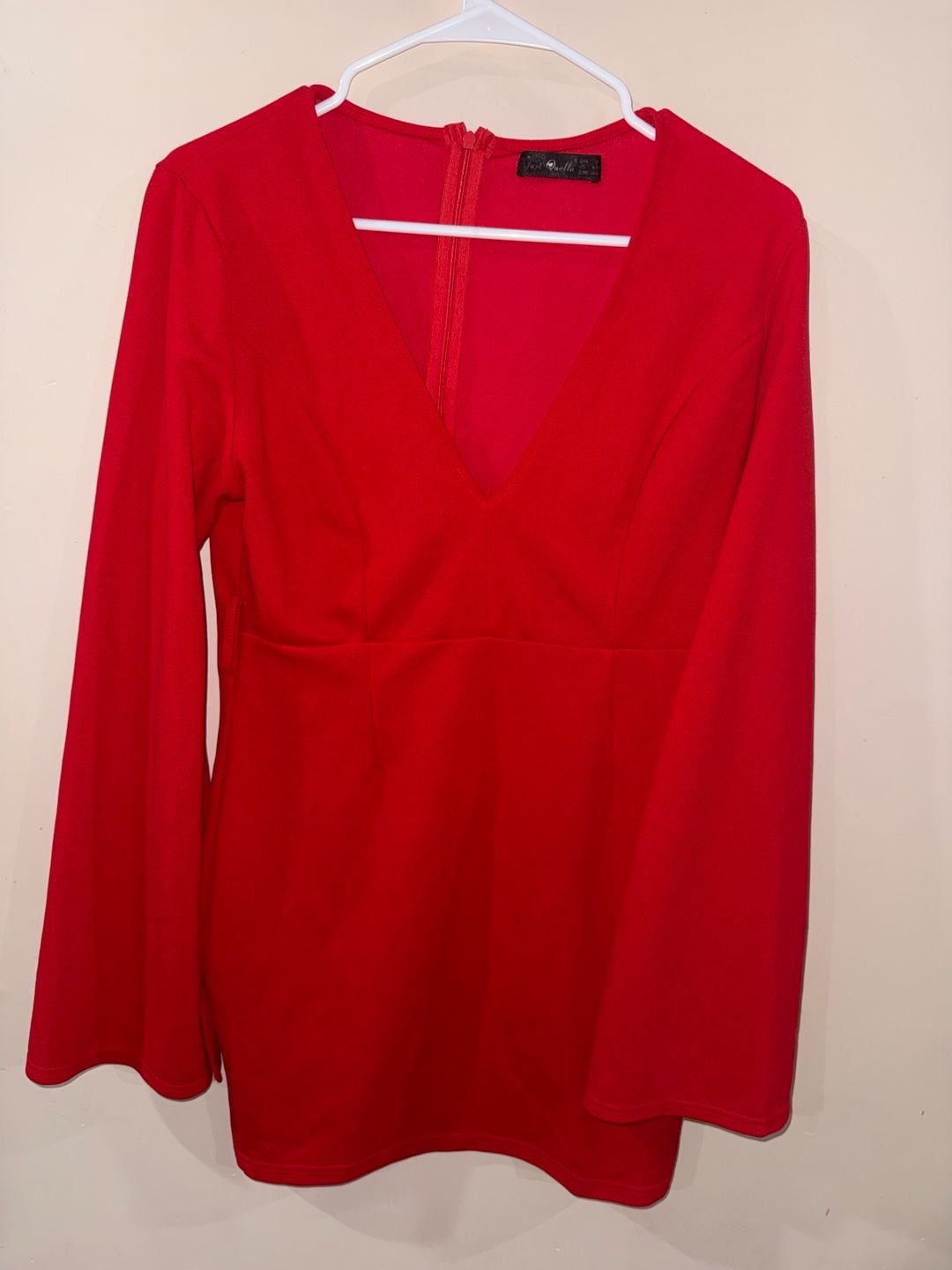 Just Quella Dress Size 8-10 Red V-Neck Long Flare Sleeve Bodycon 3