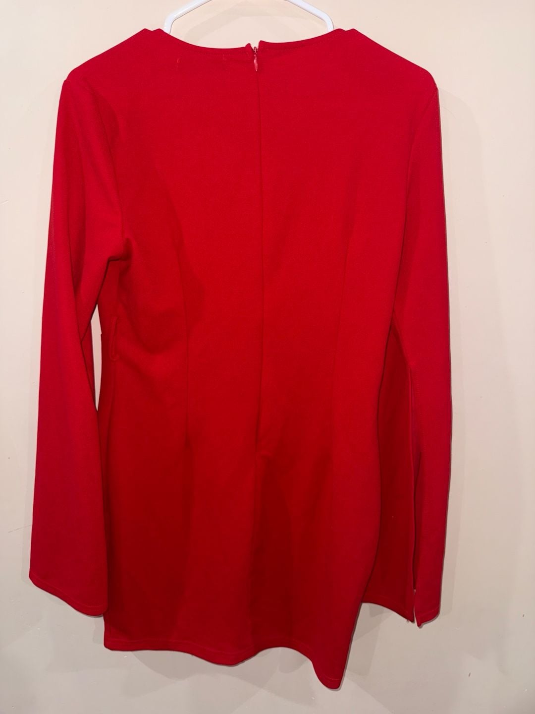 Just Quella Dress Size 8-10 Red V-Neck Long Flare Sleeve Bodycon 5
