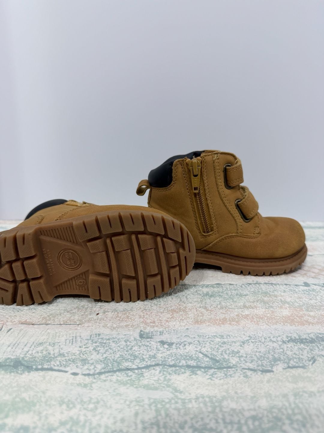 Product thumbnail 6