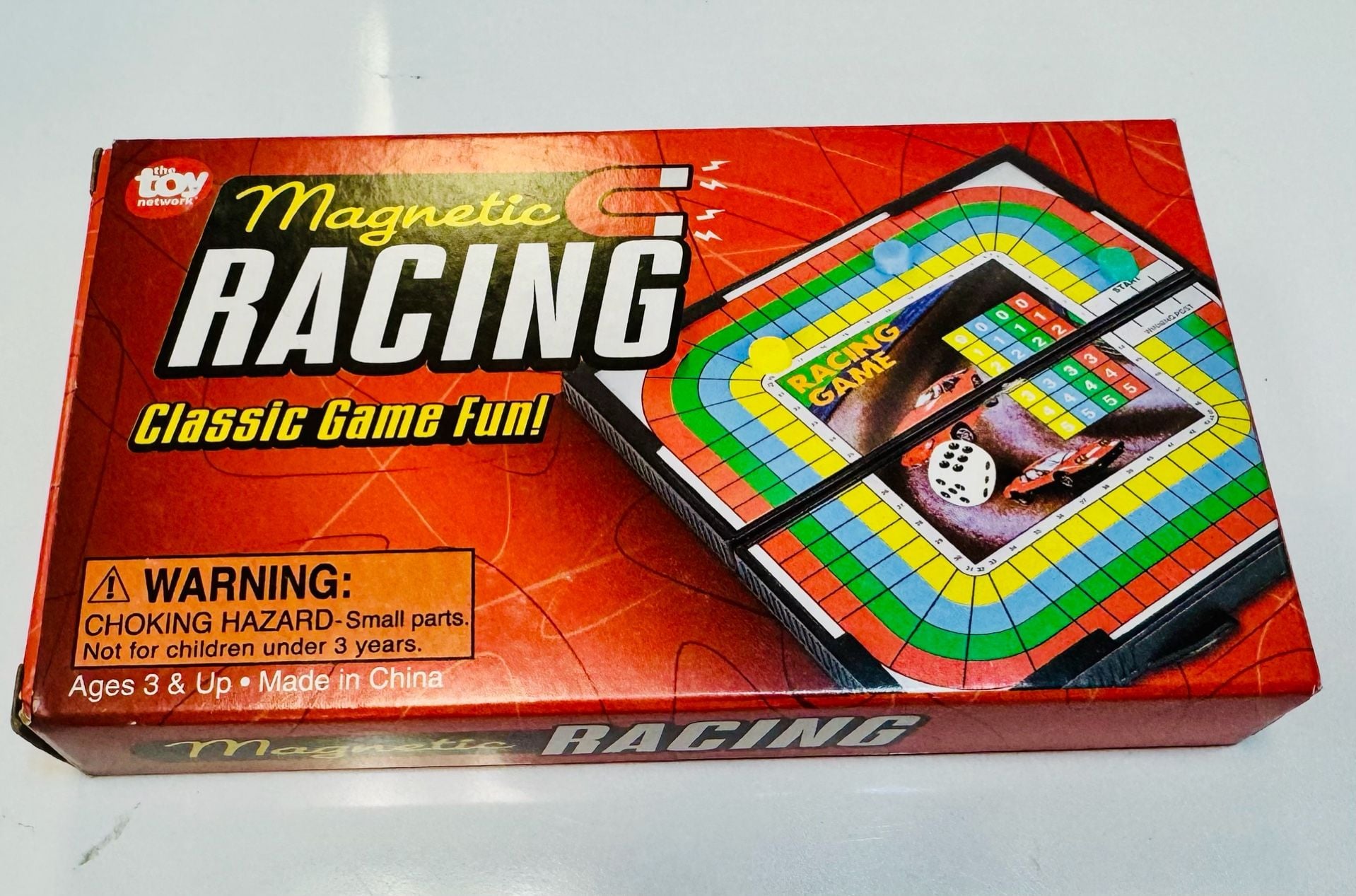 The Toy Network Magnetic Racing Classic Game Fun NEW 1