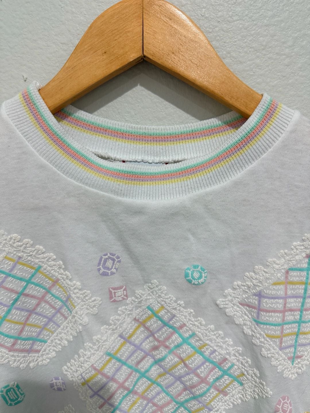 Vintage Cricket Lane T-Shirt Size White Embroidered Lattice Pastel 5