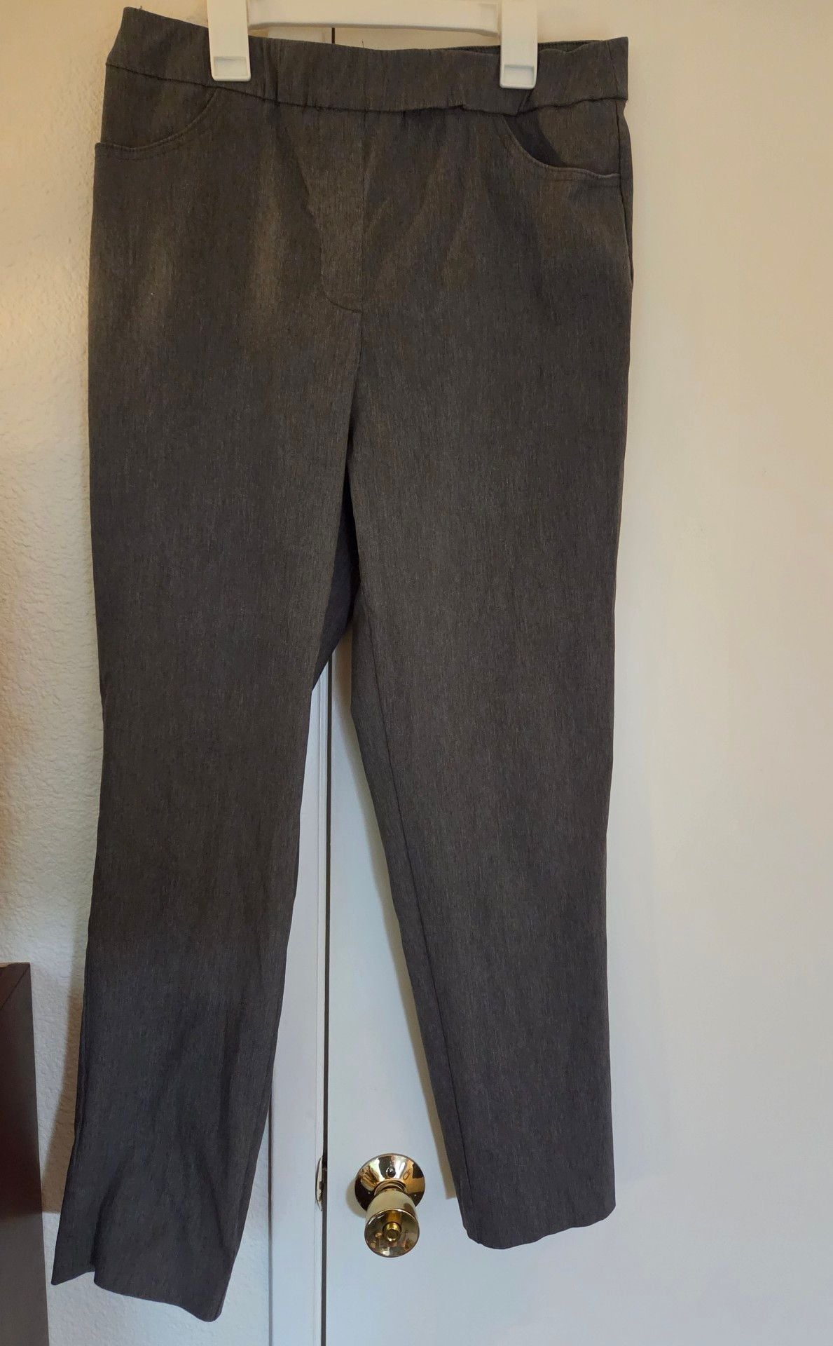 Alfred Dunner Pull-On Career Pants Gray Stretch Size 10 2