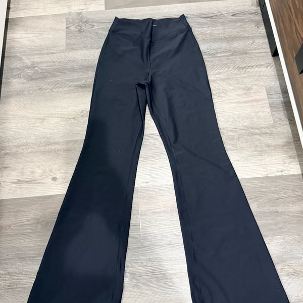 Old Navy Powersoft Extra High-Rise Flare Leggings Size S Black