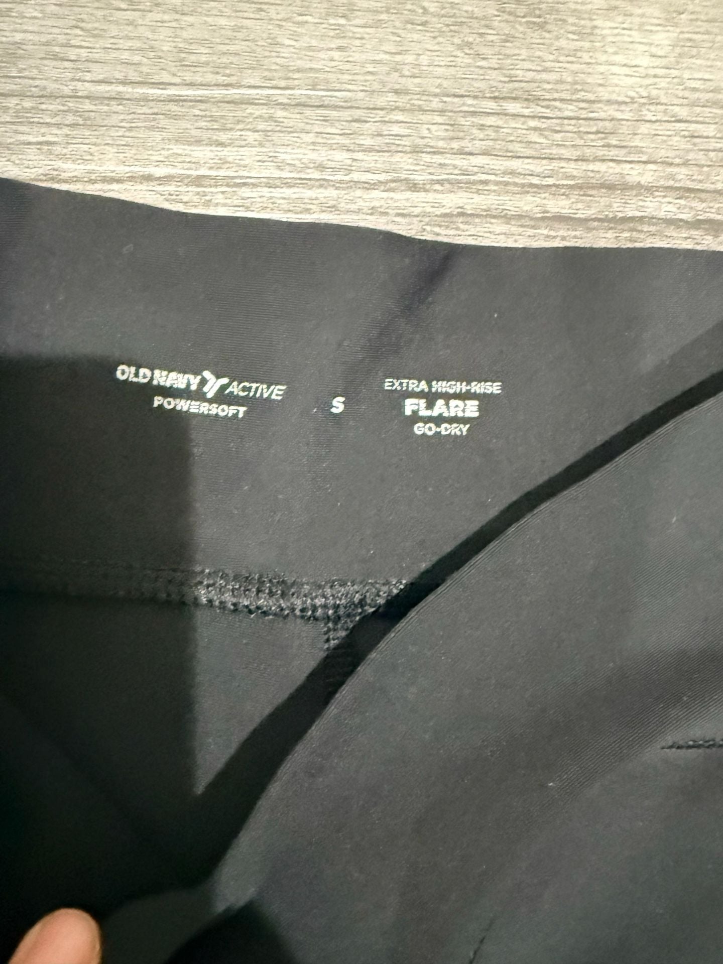 Old Navy Powersoft Extra High-Rise Flare Leggings Size S Black 2