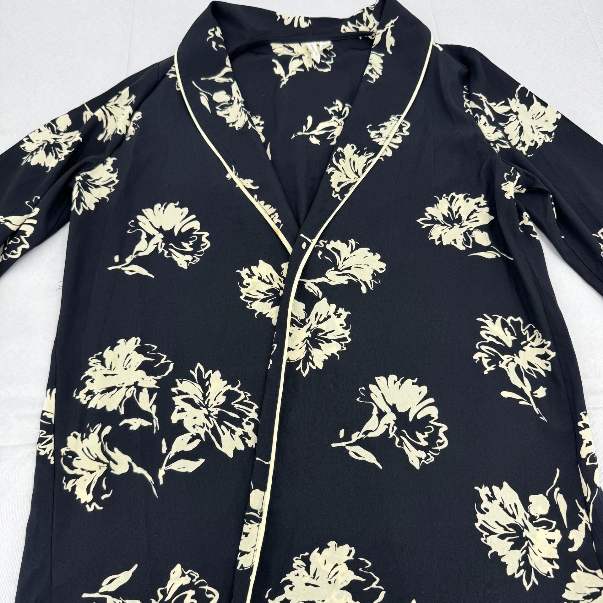 Treasure & Bond Floral Kimono Robe Size XS/S Black Ivory 4