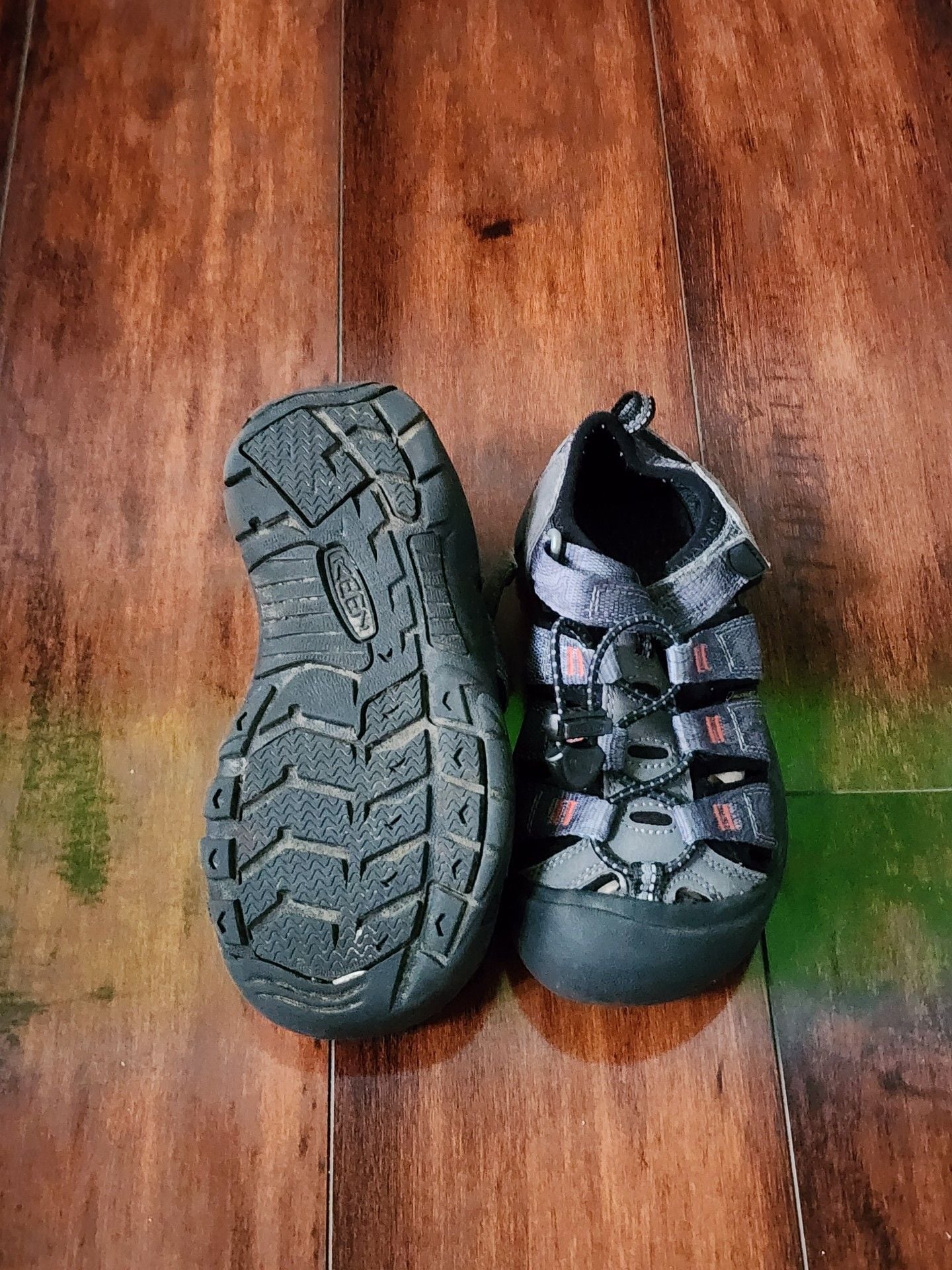 Keen Newport H2 Water Sandal Grey Black Orange 9