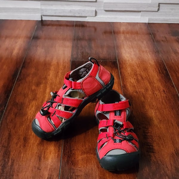 KEEN Kids Newport H2 Sandals – Red – Size 12