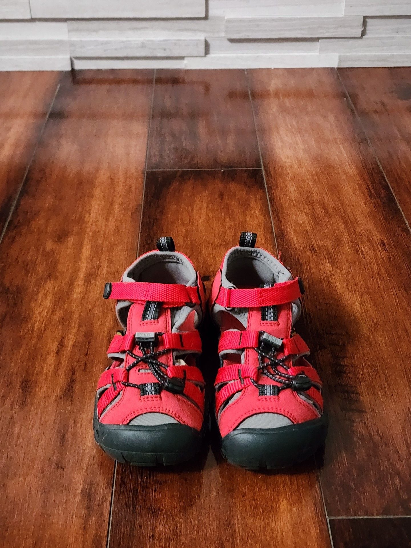 KEEN Kids Newport H2 Sandals – Red – Size 12 3