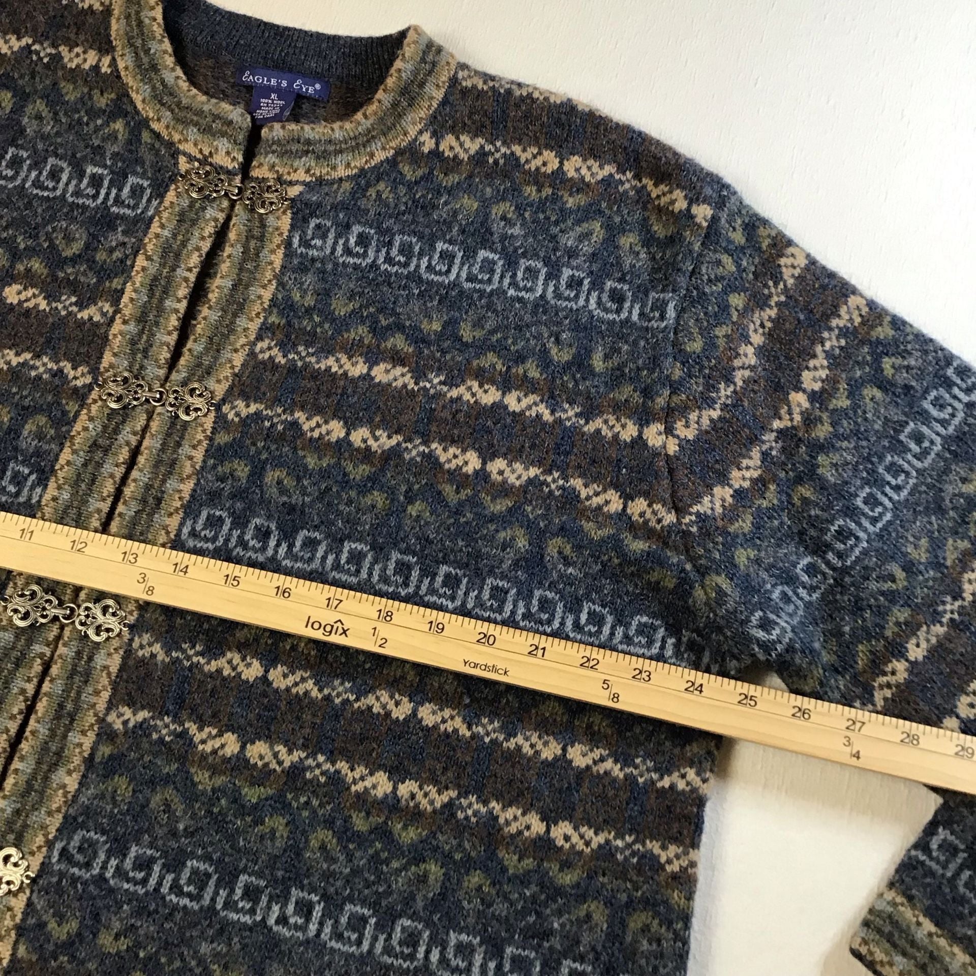 Eagle's Eye 100% Wool Nordic Cardigan with Pewter Clasps XL Vintage Cottagecore 7