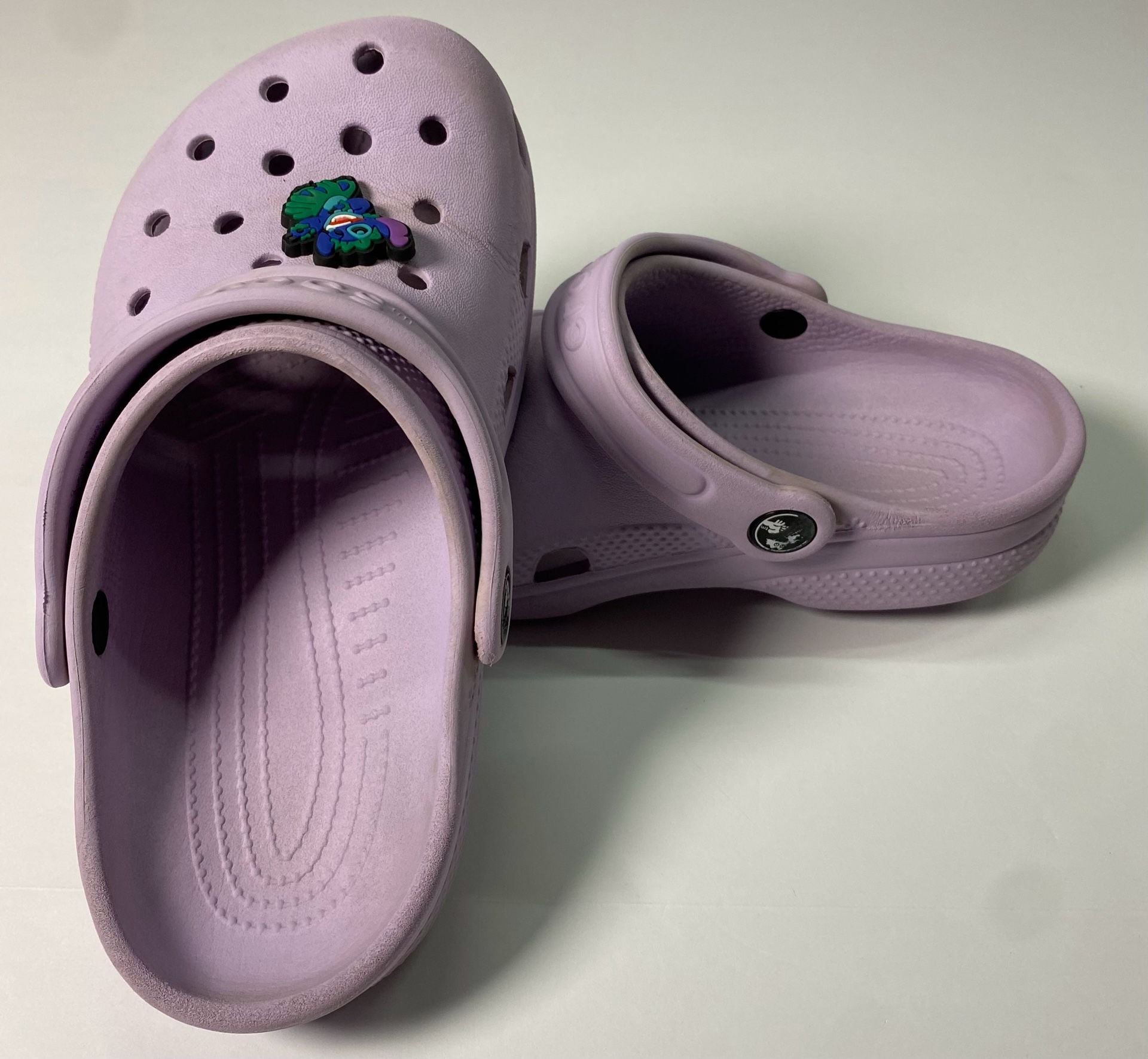 Crocs Classic Clog J1 Lavender Purple With Charms 2