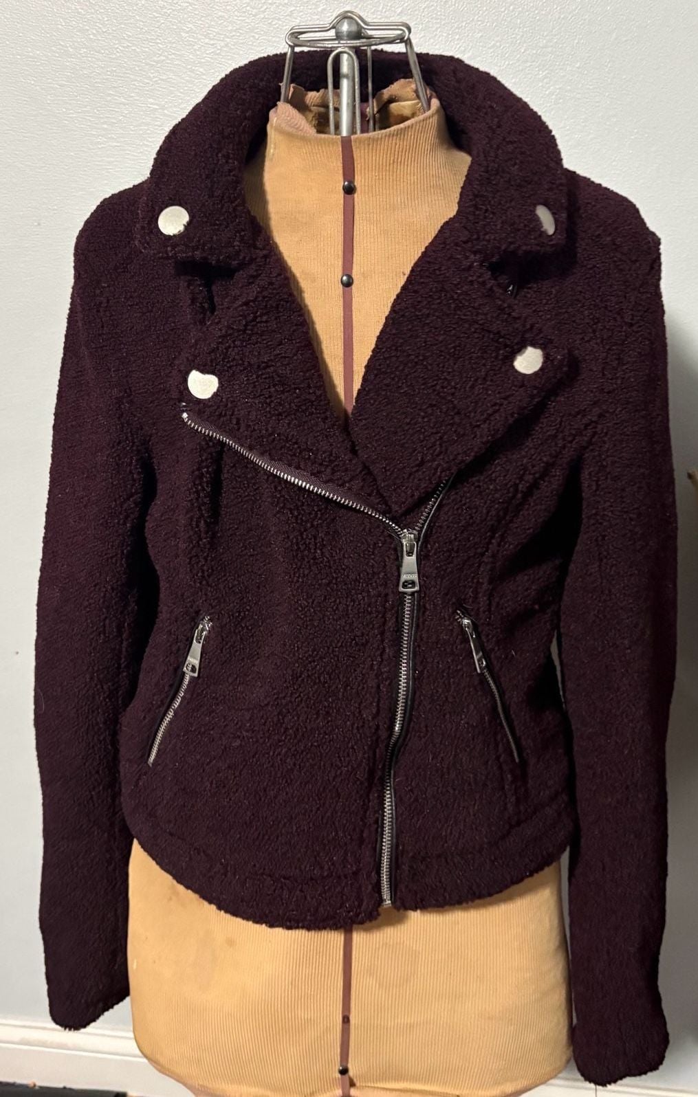 Vigoss Faux Fur Teddy Moto Jacket Size S Burgundy 2