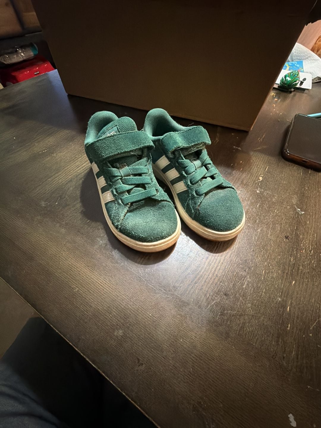 Adidas Grand Court 00s Shoes Kids Size 11K Green Suede Sneakers 2