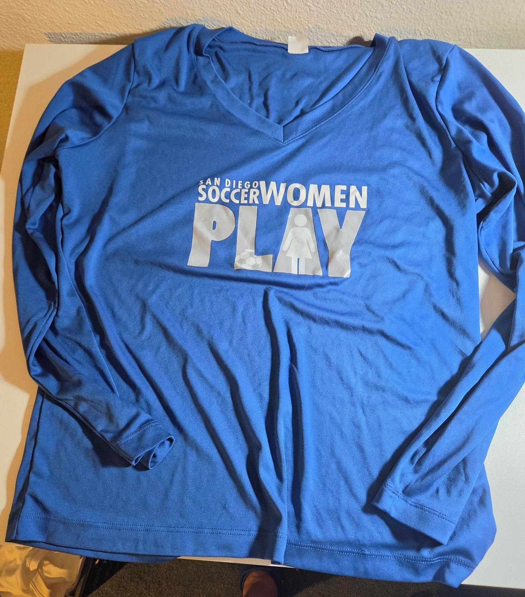 Sport-Tek San Diego Soccer Women Play Size L Long Sleeve 1