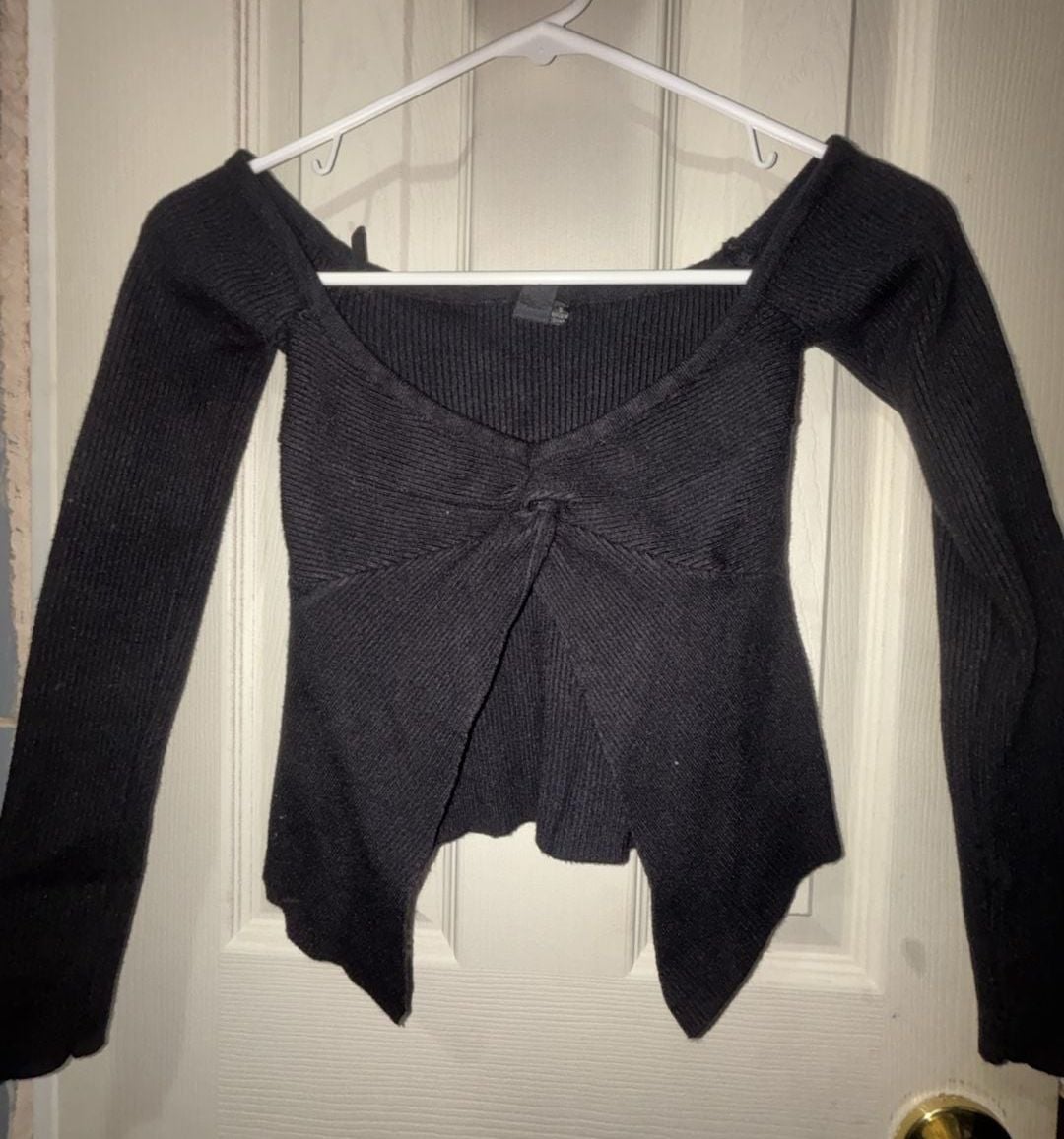 Windsor Ribbed off the shoulder Long Sleeve Top Size S Black Twist Front 2